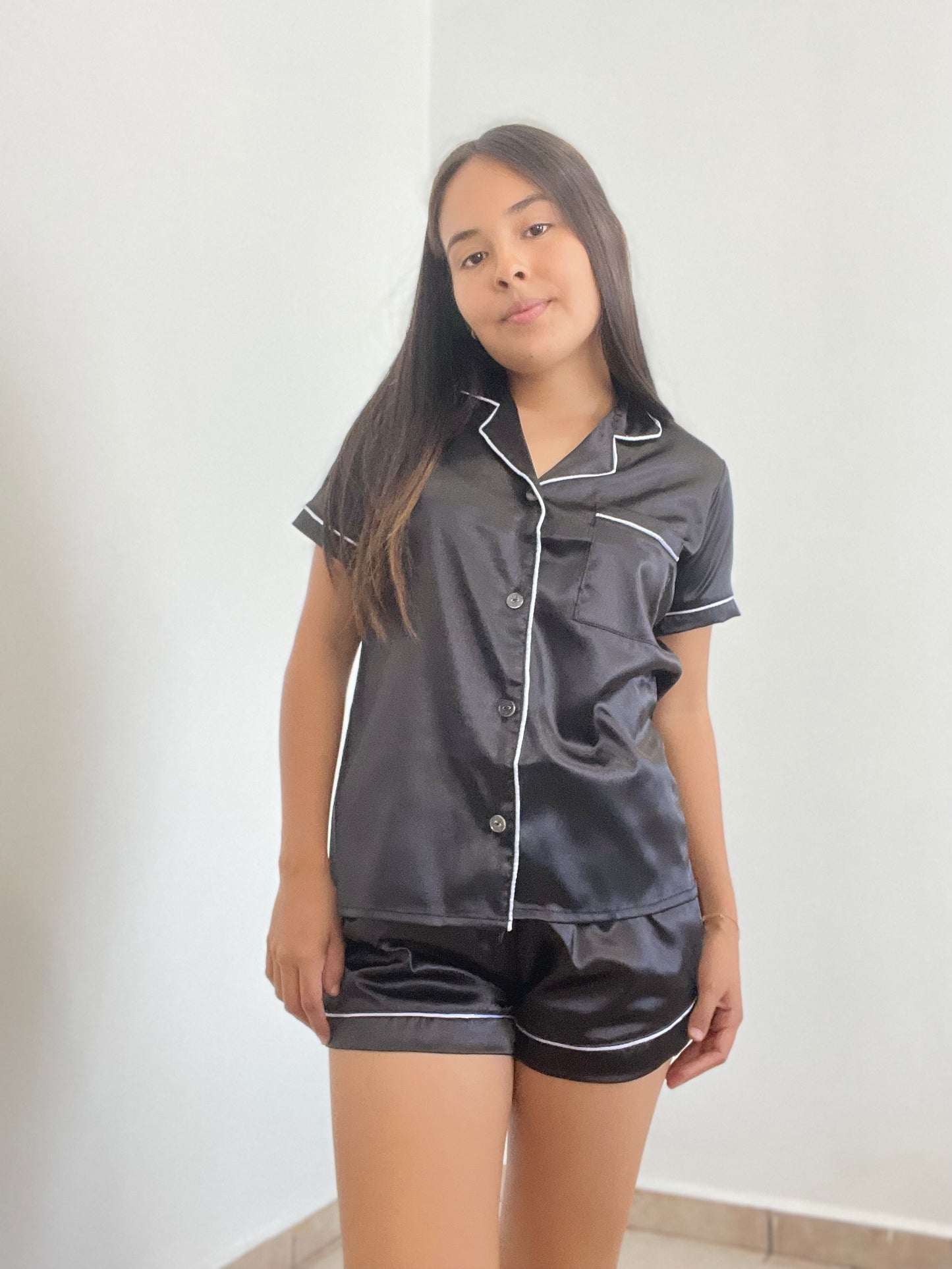 Pijama Negra Manga Corta con Short